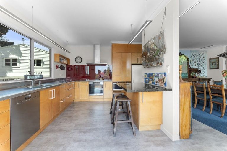 Photo of property in 17 Frank Wilson Terrace, Welbourn, New Plymouth, 4312