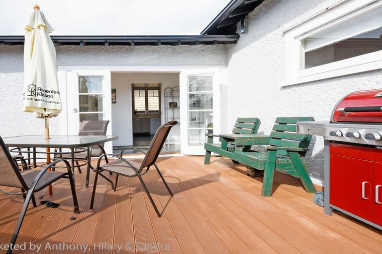 Photo of property in 39 Wood Street, Takaro, Palmerston North, 4410