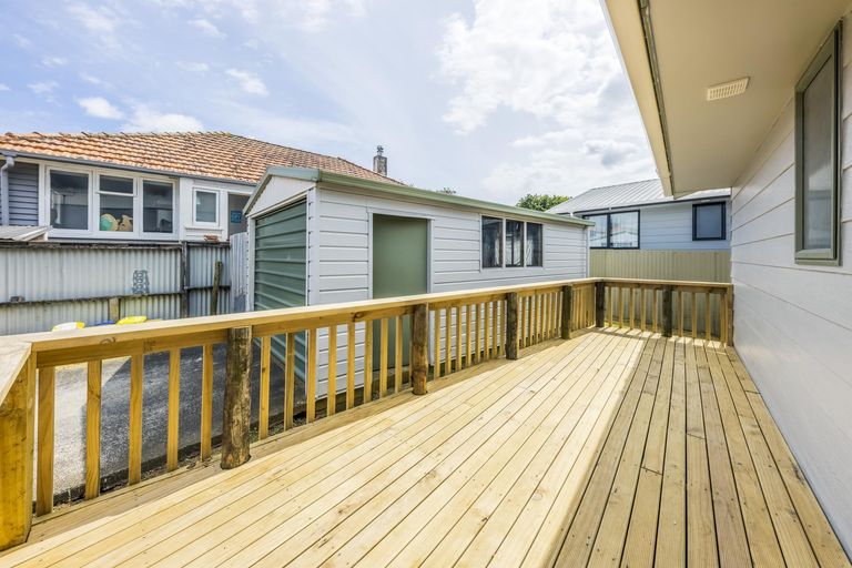 Photo of property in 20a Church Street, Swanson, Auckland, 0612