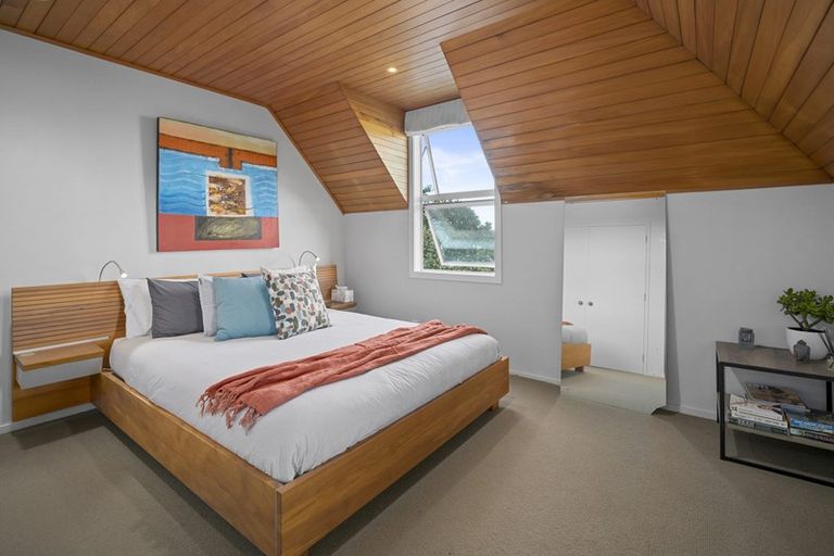 Photo of property in 6a Terrylyn Drive, Hillcrest, Auckland, 0627