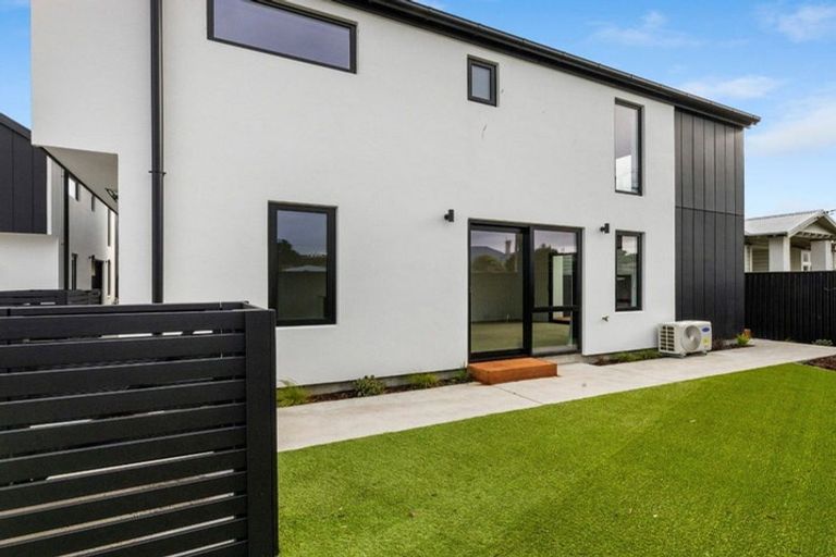 Photo of property in 24 Royal Crescent, Saint Kilda, Dunedin, 9012