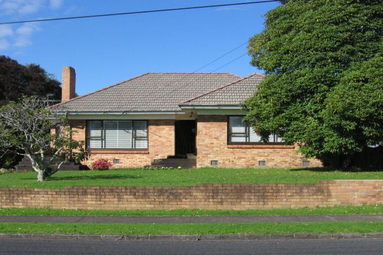 Photo of property in 25 Fairview Road, Papatoetoe, Auckland, 2025