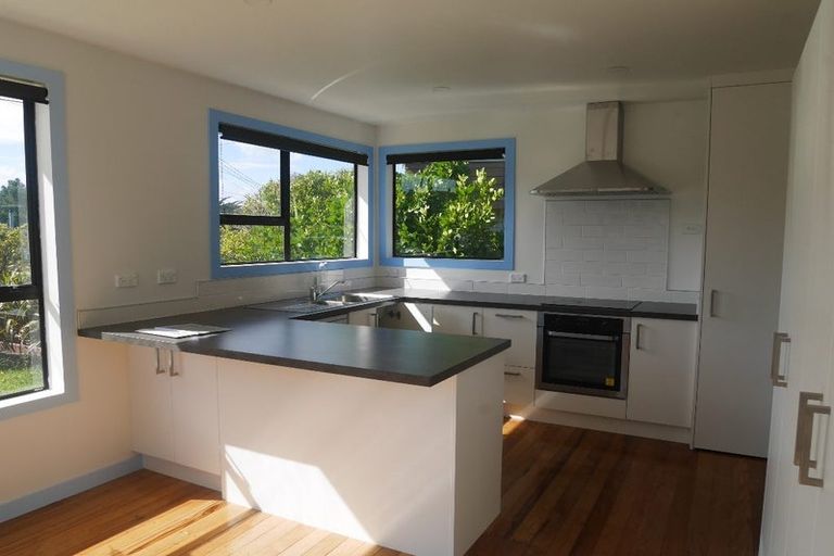 Photo of property in 21 Jillett Street, Titahi Bay, Porirua, 5022