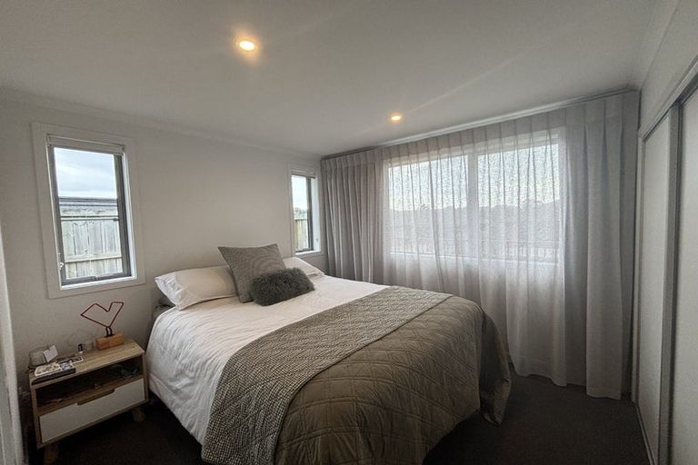 Photo of property in 2/12 Bostonkip Crescent, Fitzroy, Hamilton, 3282