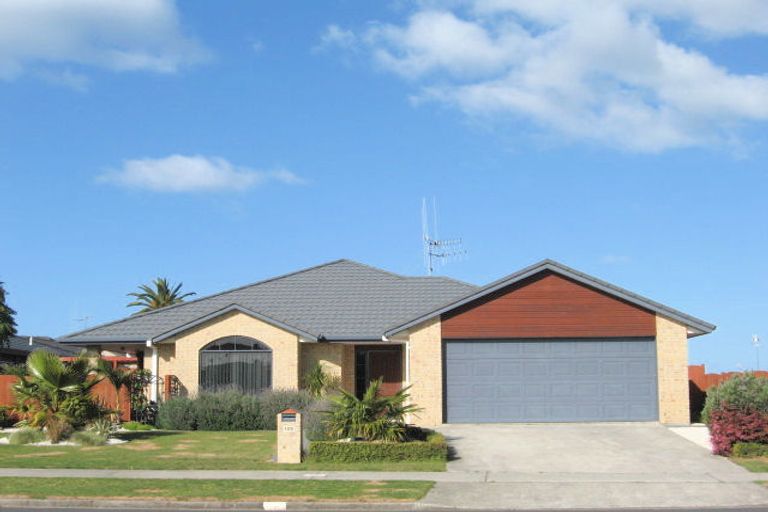 Photo of property in 105 Palm Beach Boulevard, Papamoa Beach, Papamoa, 3118