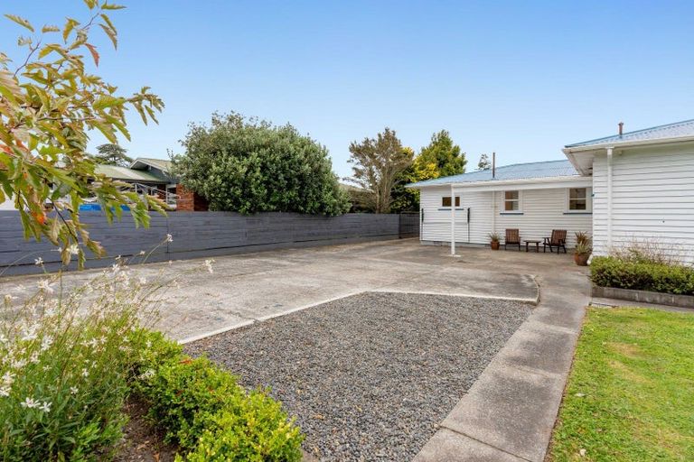 Photo of property in 24 Queen Street, Feilding, 4702