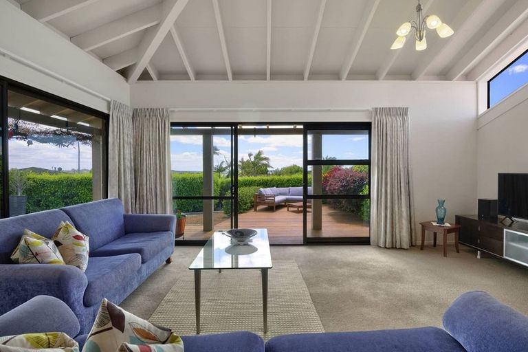 Photo of property in 11 Paykel Avenue, Farm Cove, Auckland, 2012