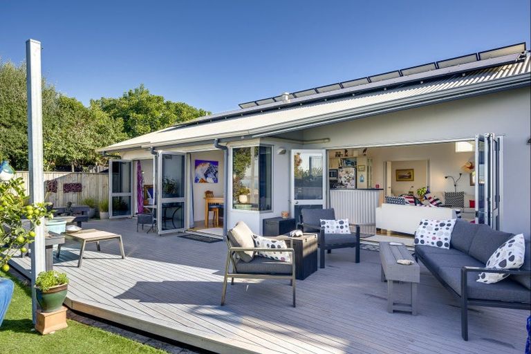 Photo of property in 130a Priestley Terrace, Bluff Hill, Napier, 4110