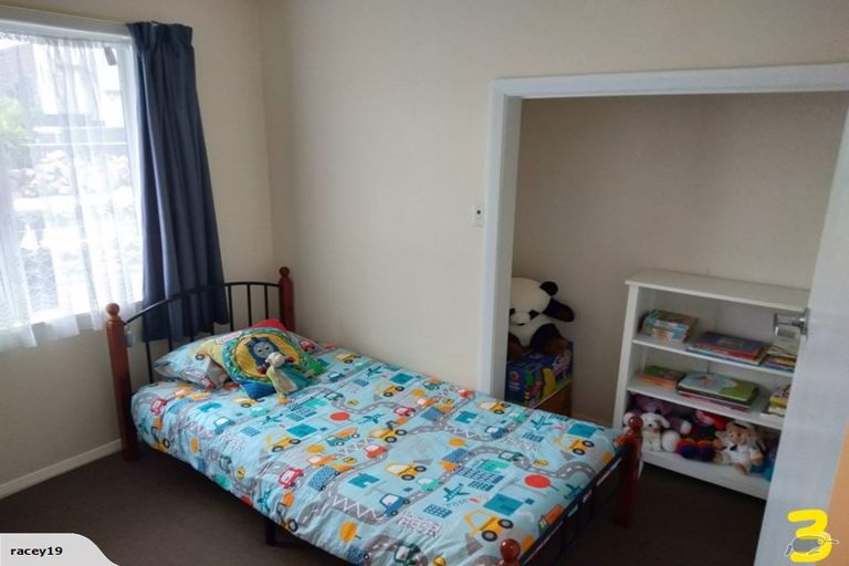 Photo of property in 24 Salisbury Avenue, Terrace End, Palmerston North, 4410