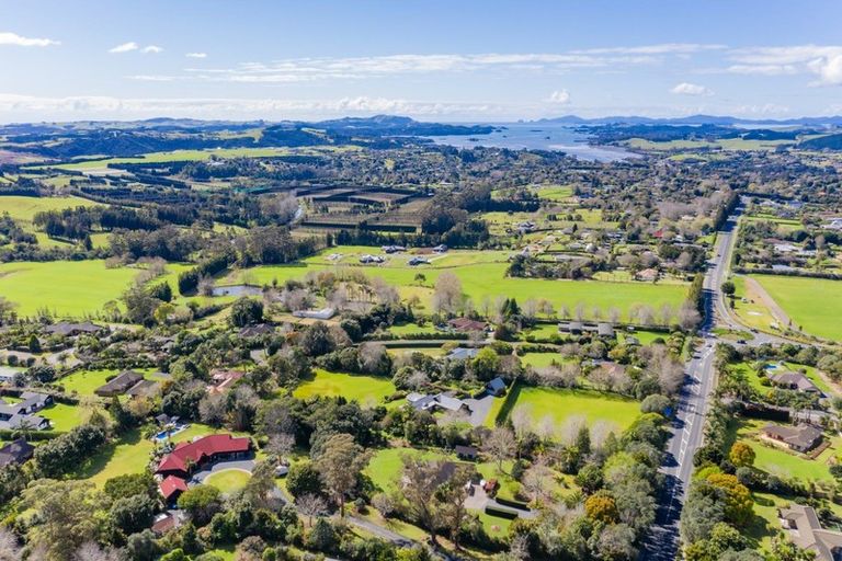 Photo of property in 114 Waipapa Road, Kerikeri, 0230