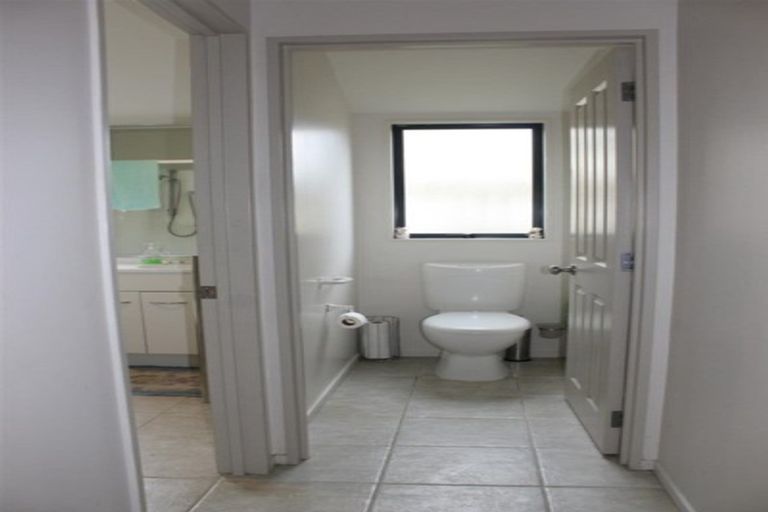 Photo of property in 4a Ash Grove, Maungaturoto, 0520