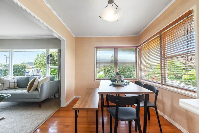 Photo of property in 12 Kingsley Street, St Andrews, Hamilton, 3200