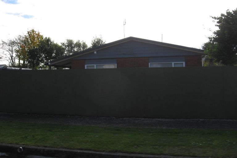 Photo of property in 108 Hoani Street, Northcote, Christchurch, 8052