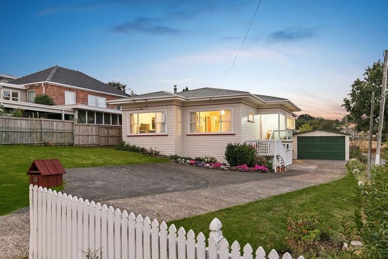 Photo of property in 38 Abbotts Way, Remuera, Auckland, 1050
