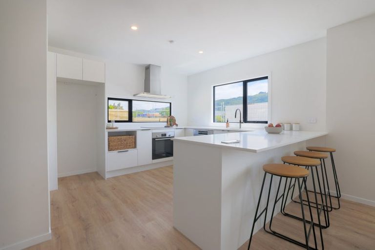 Photo of property in 272 Fergusson Drive, Heretaunga, Upper Hutt, 5018