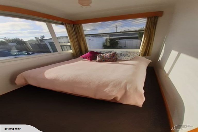 Photo of property in 2/23 Prestons Road, Redwood, Christchurch, 8051