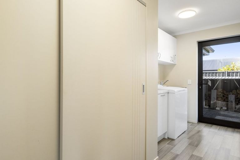 Photo of property in 187 Wingatui Road, Mosgiel, 9024