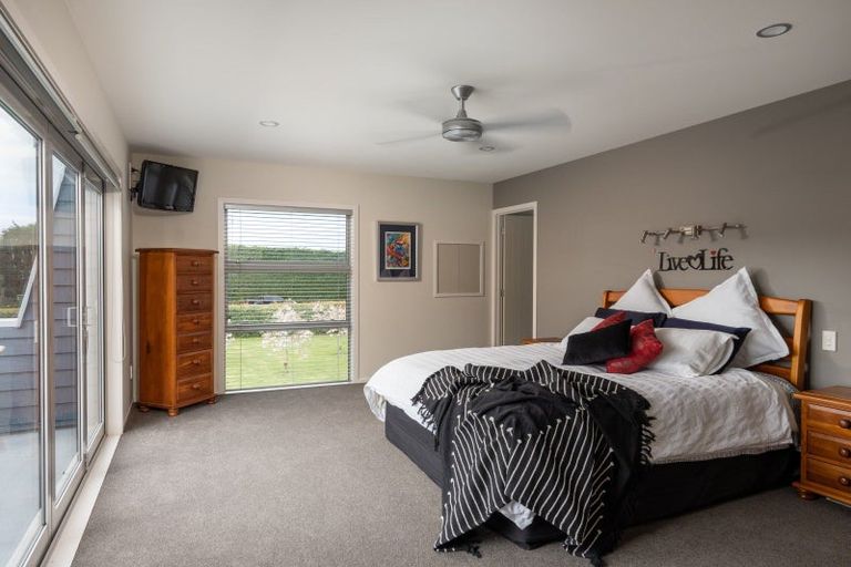 Photo of property in 97 Acacia Heights Drive, Acacia Bay, Taupo, 3385