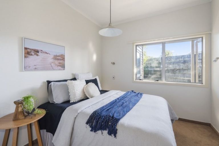 Photo of property in 9a Karaka Street, Otaki Beach, Otaki, 5512