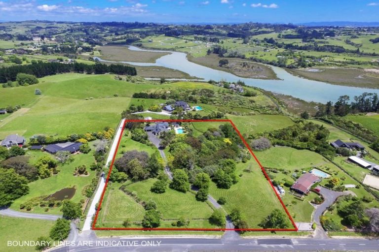 Photo of property in 30 Potts Road, Whitford, Howick, 2571