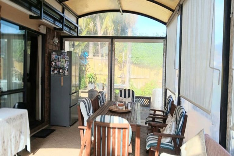 Photo of property in 66 Blackwood Drive, Wattle Downs, Auckland, 2103