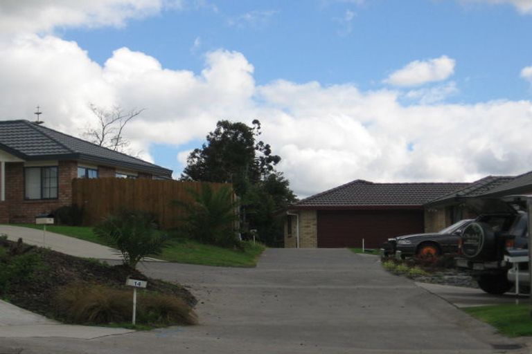 Photo of property in 7 Plumstead Rise, Glen Eden, Auckland, 0602