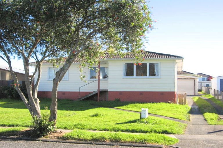 Photo of property in 37 Innismara Avenue, Wattle Downs, Auckland, 2103