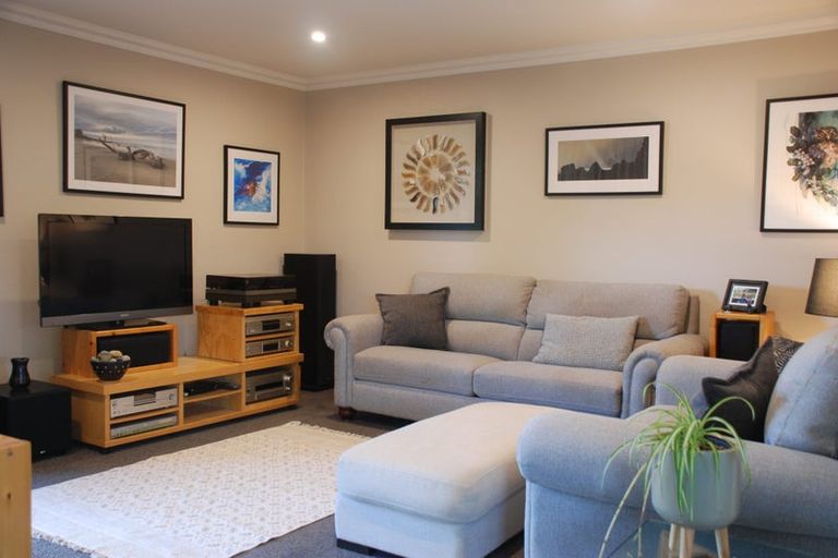 Photo of property in 505 Richmond Road, Lepperton, New Plymouth, 4373