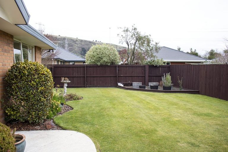 Photo of property in 8 Wendy Place, Heathcote Valley, Christchurch, 8022