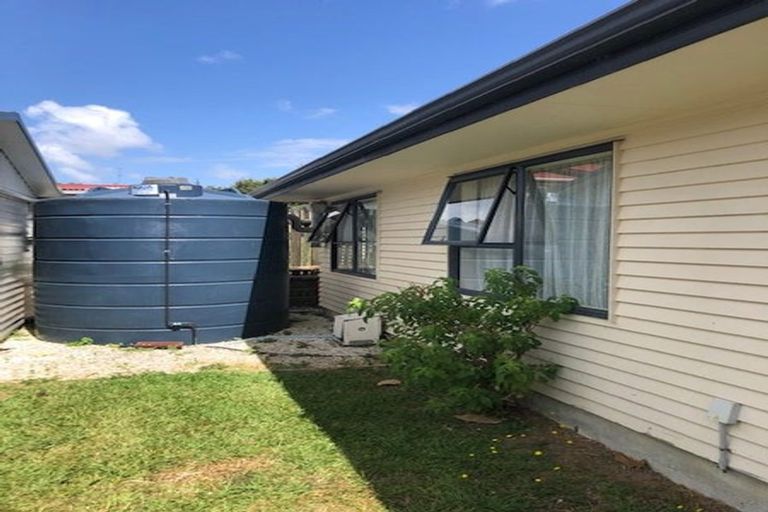 Photo of property in 12 Japonica Drive, Beach Haven, Auckland, 0626