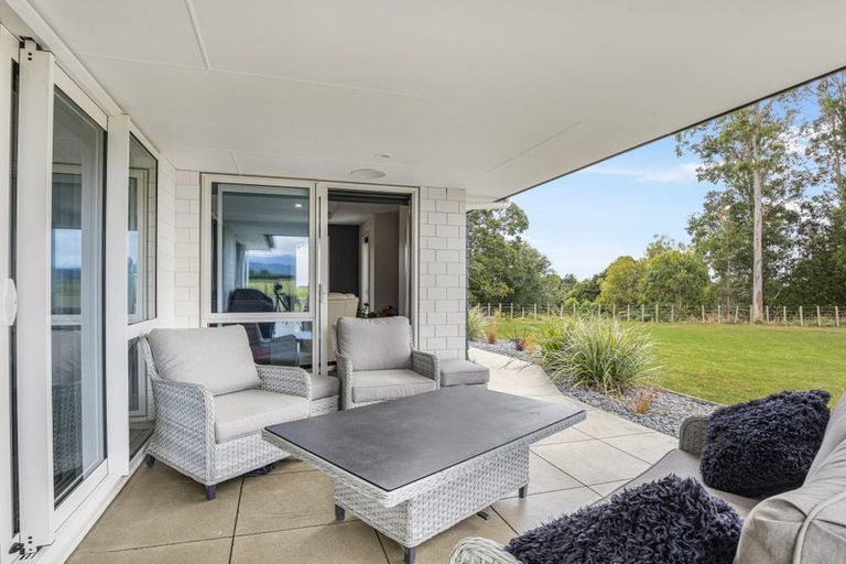 Photo of property in 335 Muhunoa Road East, Muhunoa East, Levin, 5570