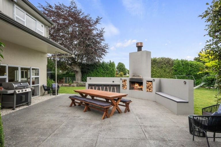 Photo of property in 47 Kawiu Road, Levin, 5510