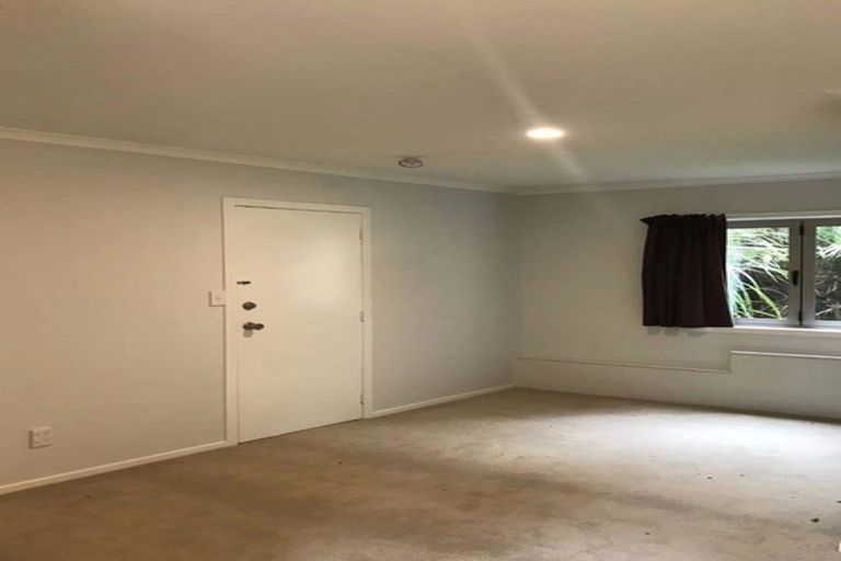 Photo of property in 11 Fifeshire Street, Belmont, Auckland, 0622