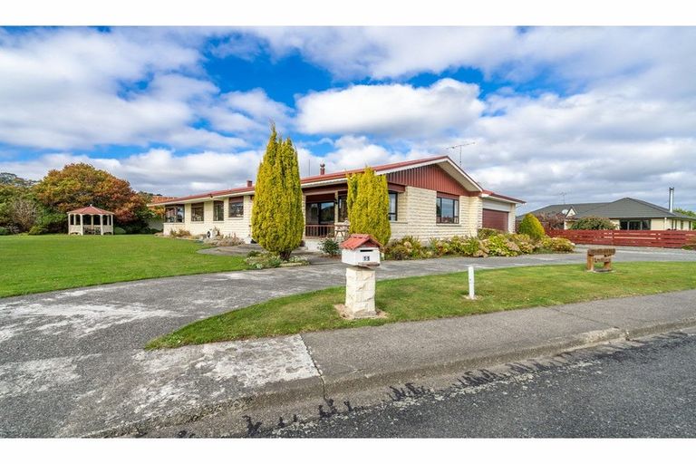 Photo of property in 11 Scott Street, Tuatapere, 9620