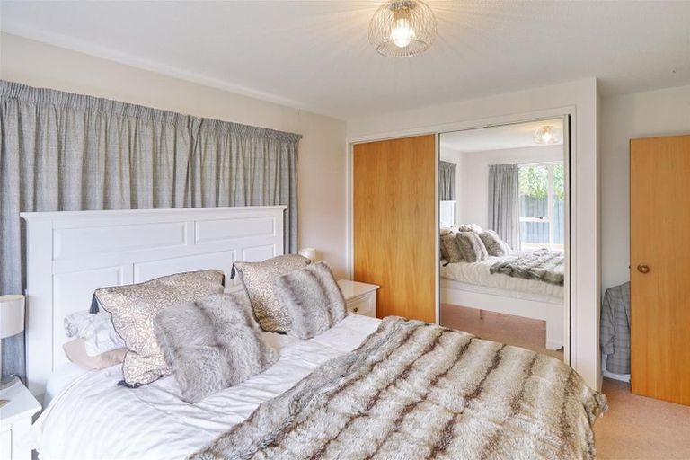 Photo of property in 1/2 Murfitt Place, Sockburn, Christchurch, 8042