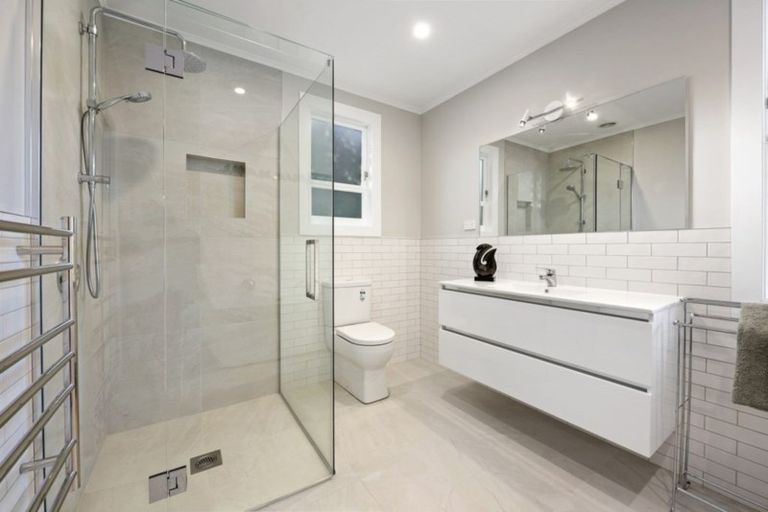 Photo of property in 21 Sunnyview Drive, Brown Owl, Upper Hutt, 5018