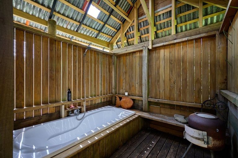 Photo of property in 17 Makura Road, Goose Bay, Kaikoura, 7374