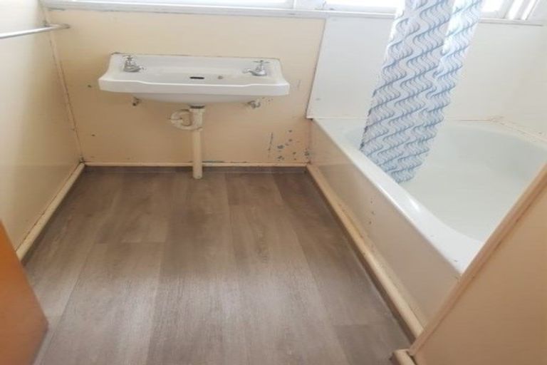 Photo of property in 6 Sword Street, Gore, 9710