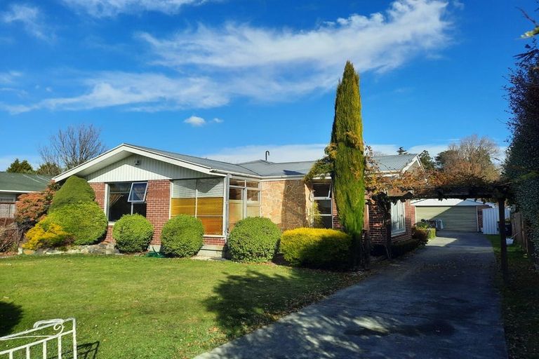 Photo of property in 21 Arlington Street, Burnside, Christchurch, 8053