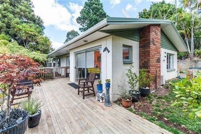 Photo of property in 1/64 Stredwick Drive, Torbay, Auckland, 0630