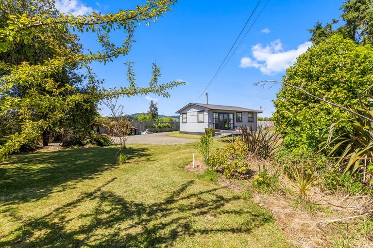 Photo of property in 48 Lee Road, Hannahs Bay, Rotorua, 3010