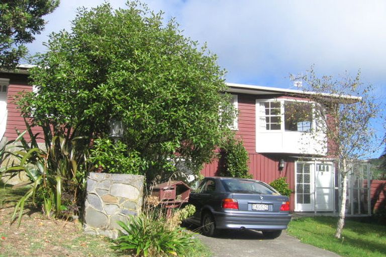 Photo of property in 48 Collier Avenue, Karori, Wellington, 6012