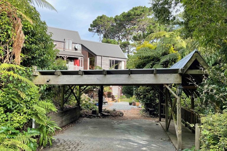 Photo of property in 30 Delhi Crescent, Khandallah, Wellington, 6035