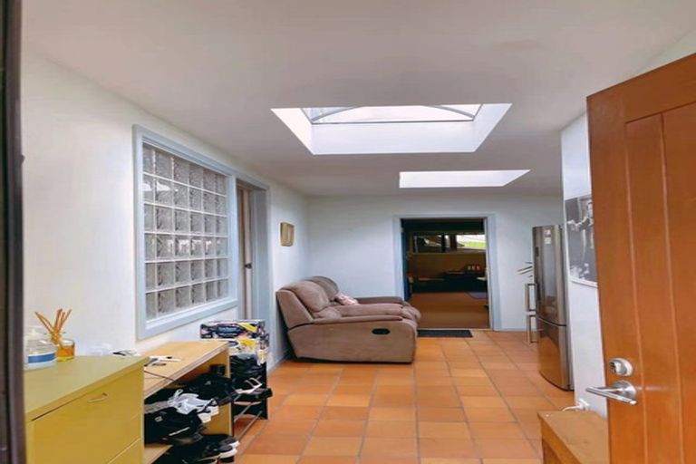 Photo of property in 5 Currey Crescent, Milford, Auckland, 0620