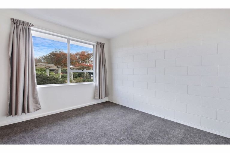 Photo of property in 2/120 Saint James Avenue, Papanui, Christchurch, 8053