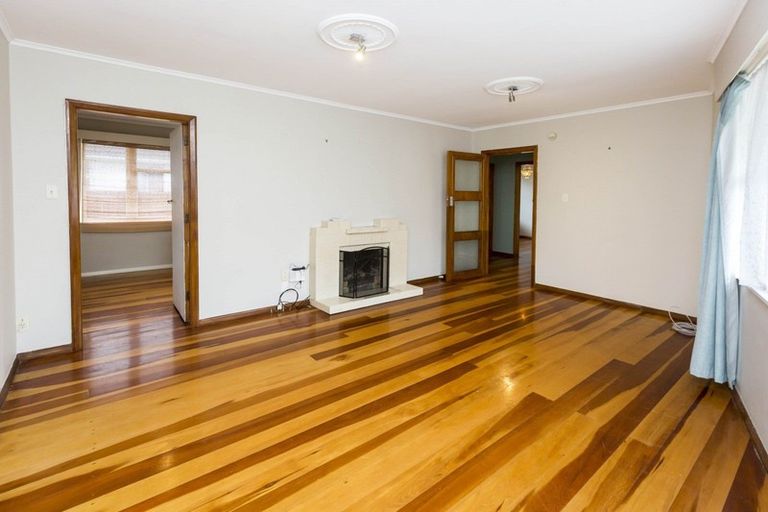 Photo of property in 2/37 Tararua Street, Trentham, Upper Hutt, 5018