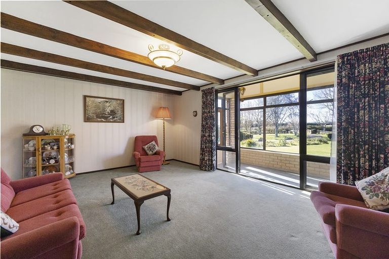 Photo of property in 145 Racecourse Road, Cambridge, 3493