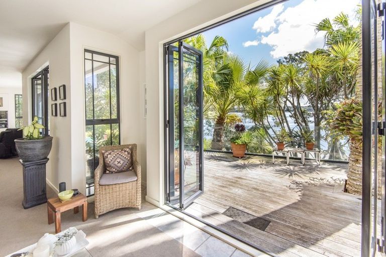 Photo of property in 15a Beresford Street, Bayswater, Auckland, 0622