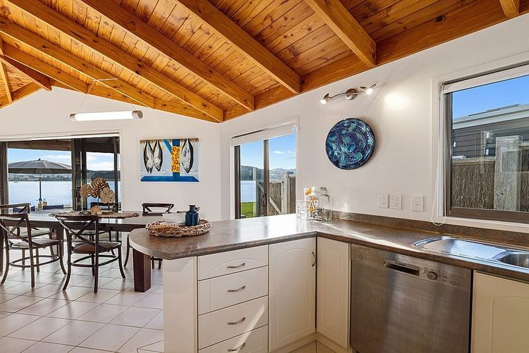 Photo of property in 45 North West Anchorage, Omaha, 0986