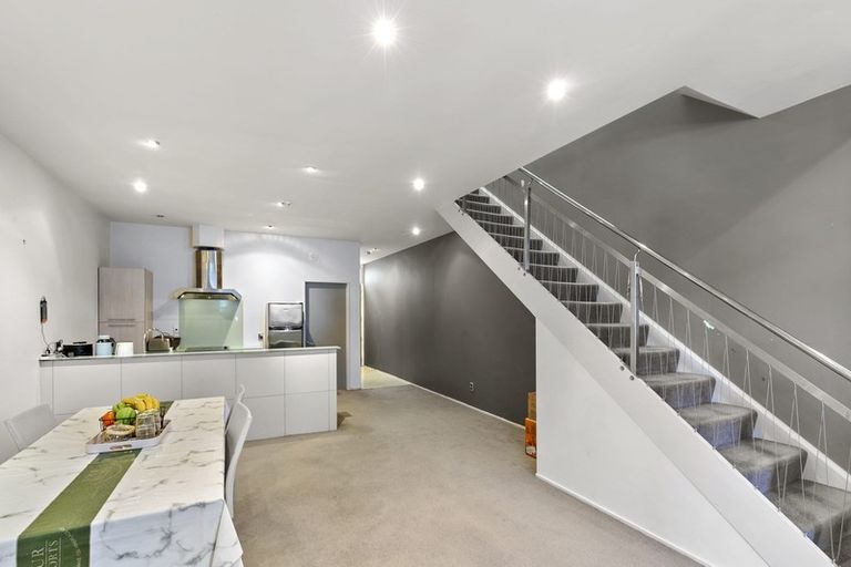Photo of property in Hb Apartments, 4/3 Holland Street, Te Aro, Wellington, 6011